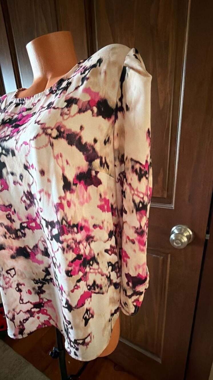 DKNY Women's Long Sleeve Crewneck Blouse in Pink, Black and White Abstract Print - Picture 7 of 10